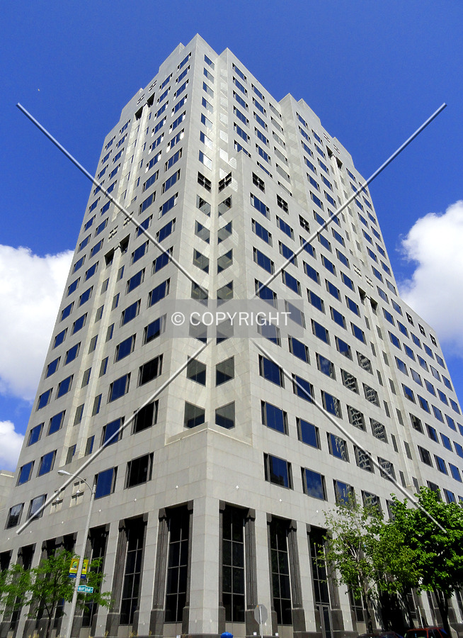 Northwestern Mutual Tower by Chris Patriarca