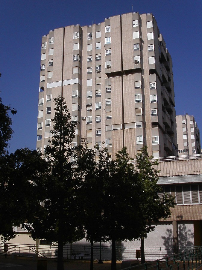 Edificio Jabega 2 by Cesar Serrano