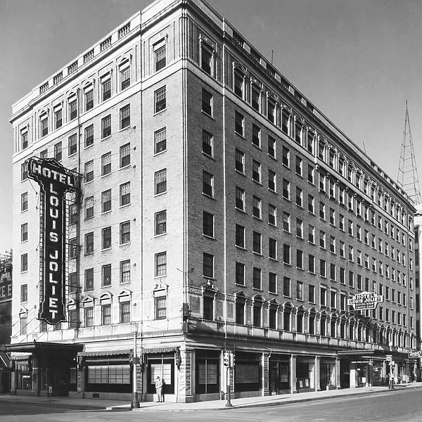 Louis Joliet Apartments by Unknown