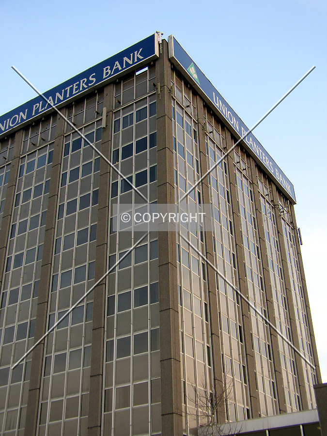 Regions Bank Tower by Chris Patriarca