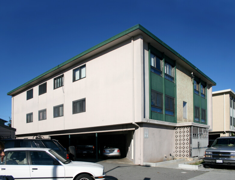 855 Huntington