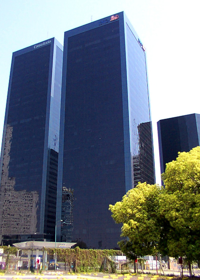 Catalinas Plaza by Daniel Kieckhefer