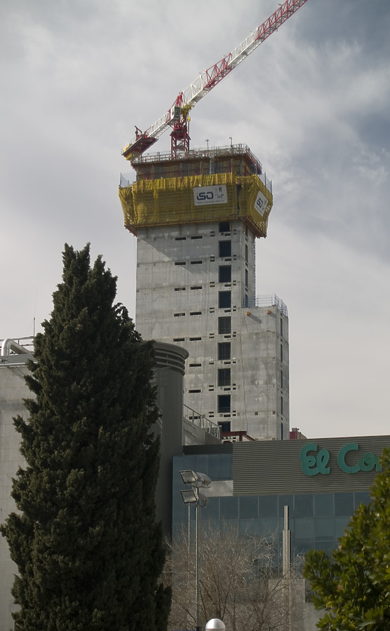 Nuevo Edificio Windsor by Cesar Serrano