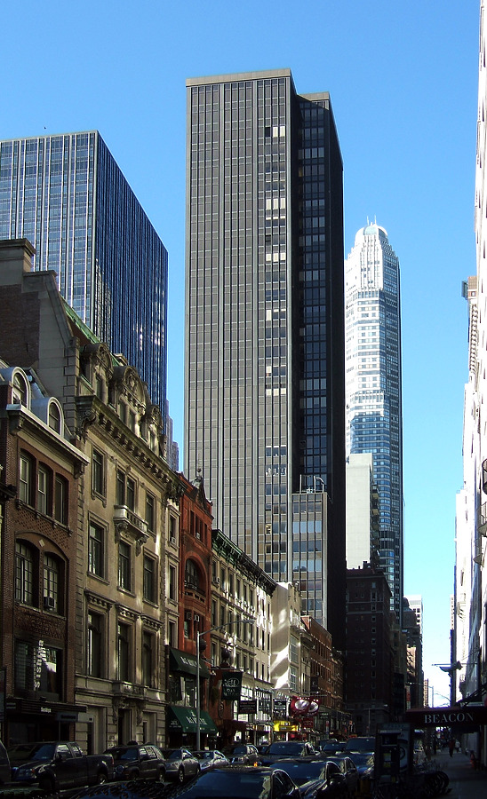 Capitol-EMI Building by John Cahill