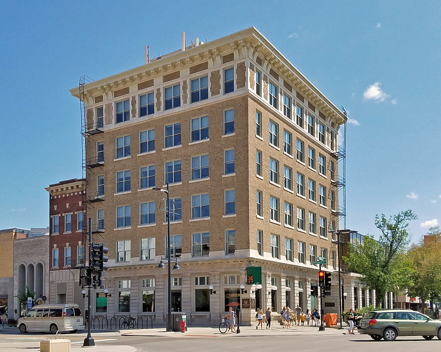 MidWestOne Bank Building by Ryan Hildebrand