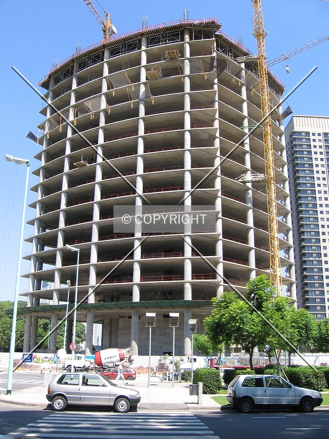 Torre Repsol YPF by Maximiliano Buono