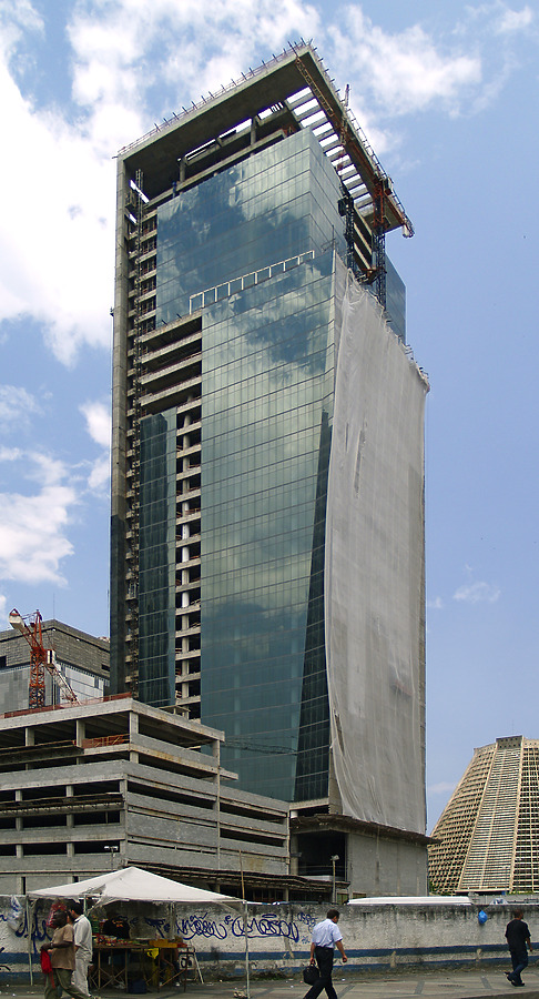 Ventura Corporate Towers by Cesar Serrano
