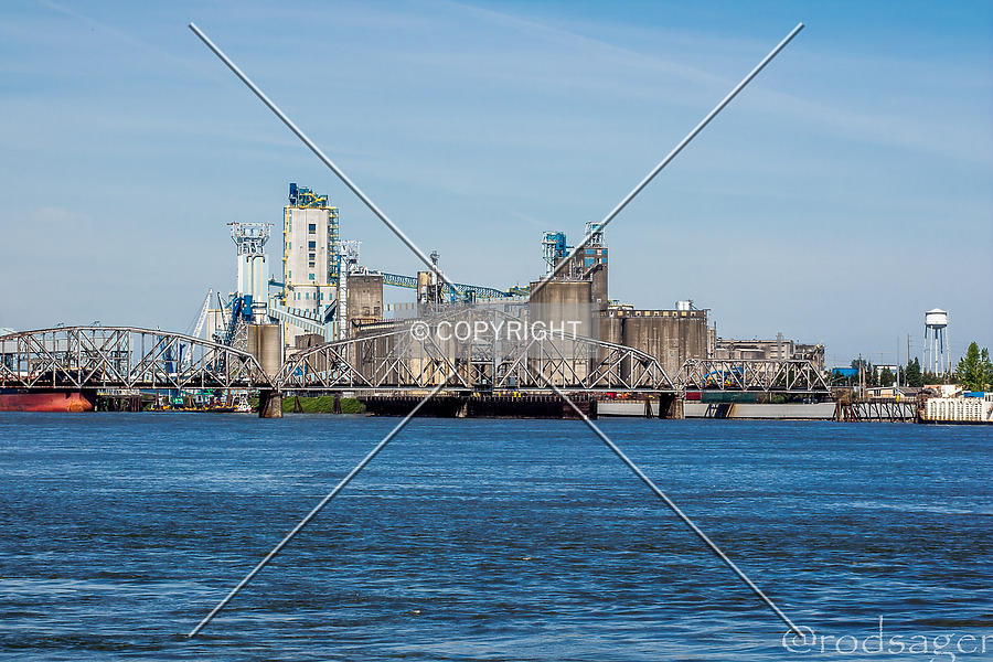 United Harvest / United Grain Elevator Tower by Rod Sager