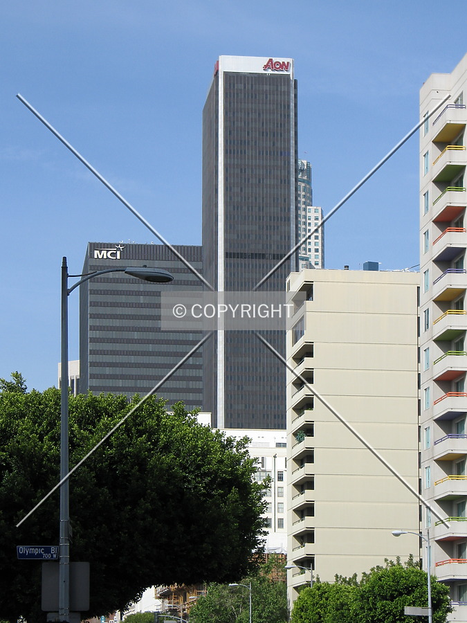 Aon Center by Emmanuel D.
