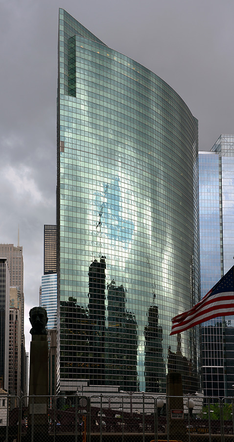 333 Wacker Drive by John W. Cahill