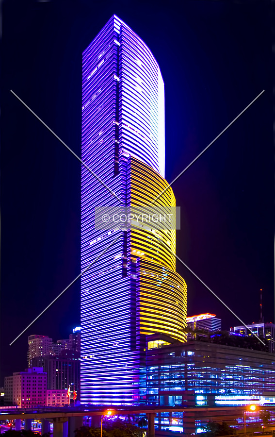 Miami Tower by Jorge Molina