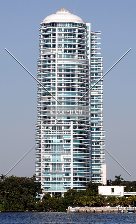 Bristol Tower by Jorge Molina