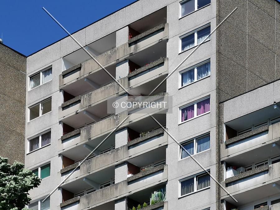 Heinrich-Plett-Straße 21-27 by Nephilim