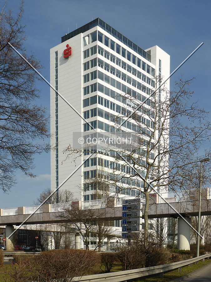 Sparkassen Informatik Hochhaus by Nephilim