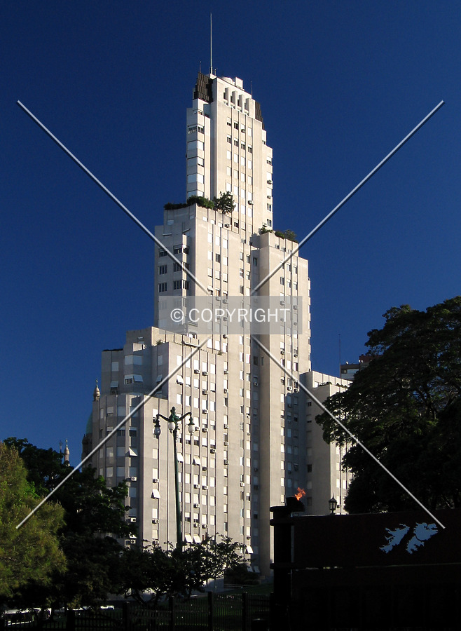Edificio Kavanagh by Maximiliano Buono