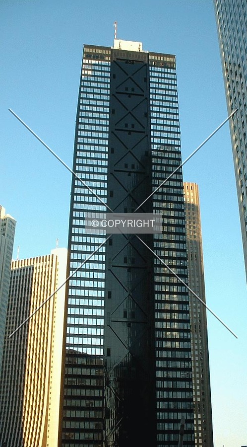 Shinjuku Mitsui Building by Andrew Stewart