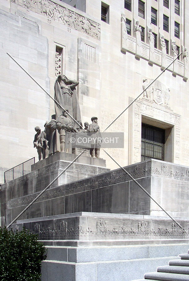 Louisiana State Capitol by Chris Patriarca