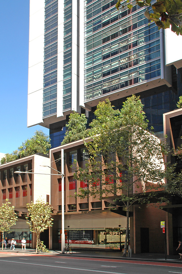 Lumière Residences by John Bek