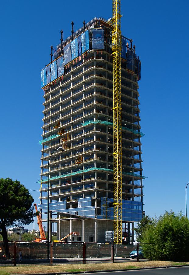 Torre de Cristal by Cesar Serrano