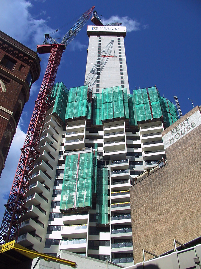 Meriton Tower by John Bek
