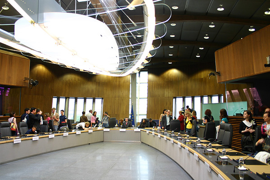 Berlaymont by Michiel van Dijk