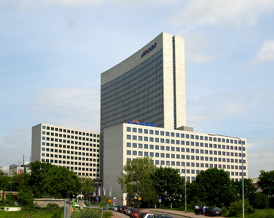 Horizon Tower by Marshall Gerometta