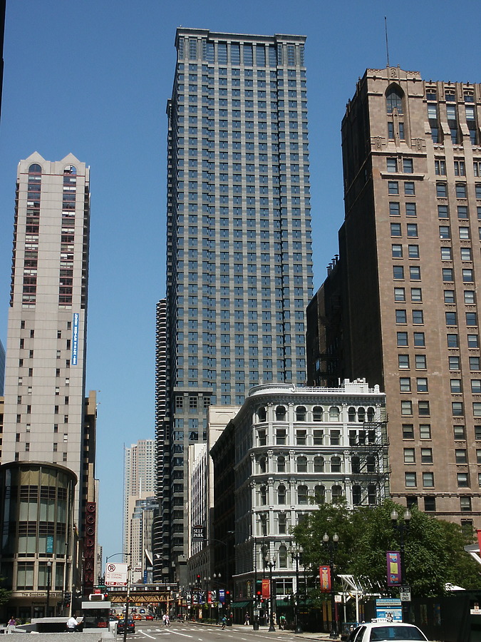 Leo Burnett Building by Daniel Kieckhefer