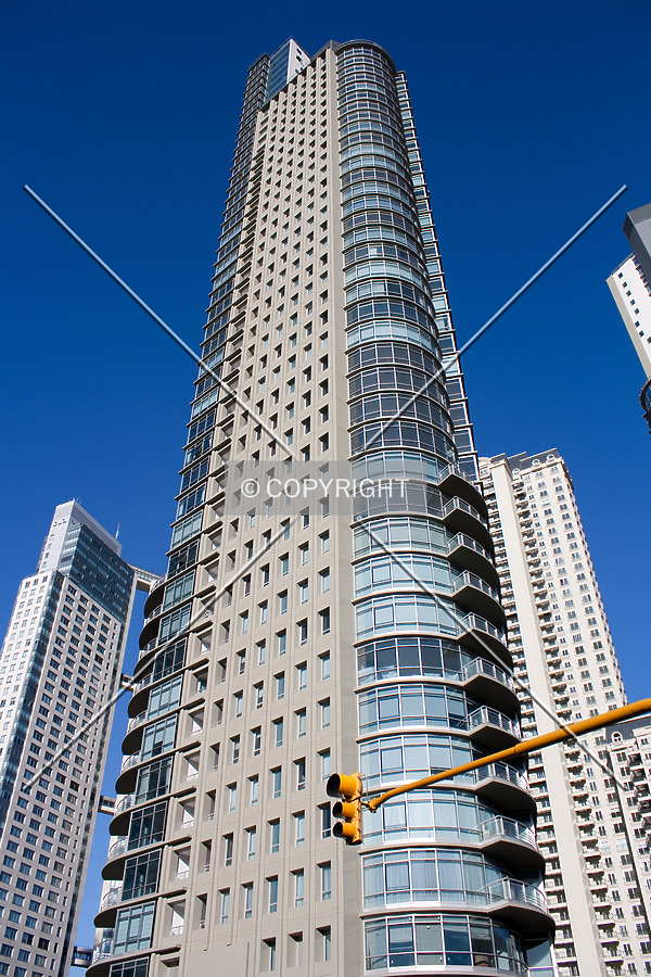 Mulieris torre Norte by Maximiliano Buono