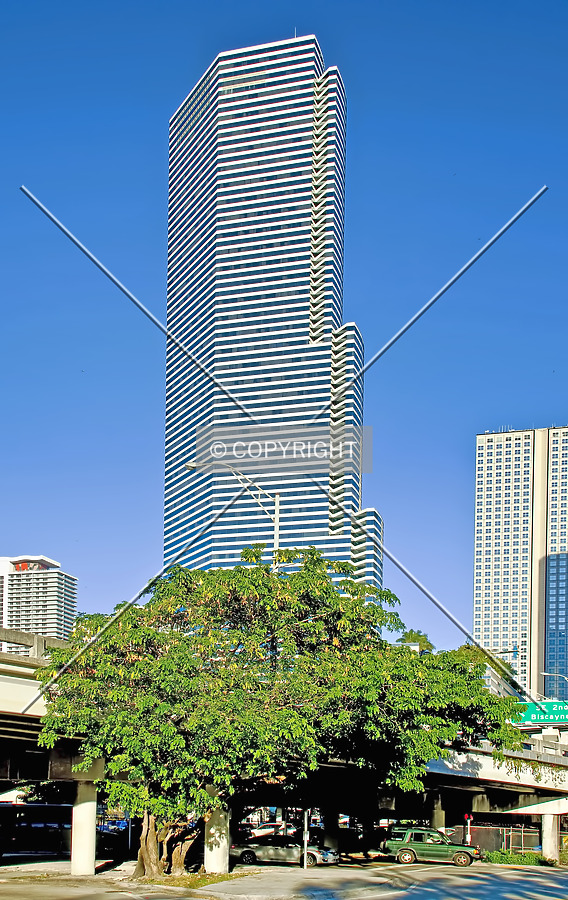 Miami Tower by Jorge Molina