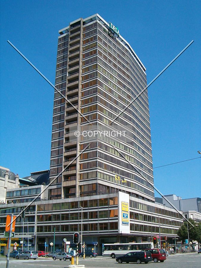 Antwerp Tower by René Hogendijk