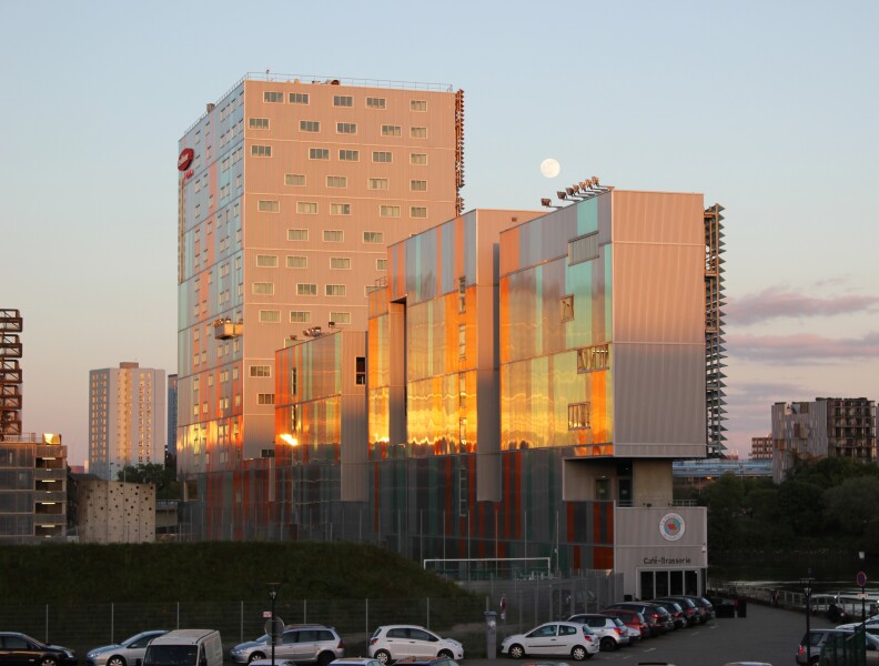 Tour de l'Institut d'Etudes Avancées