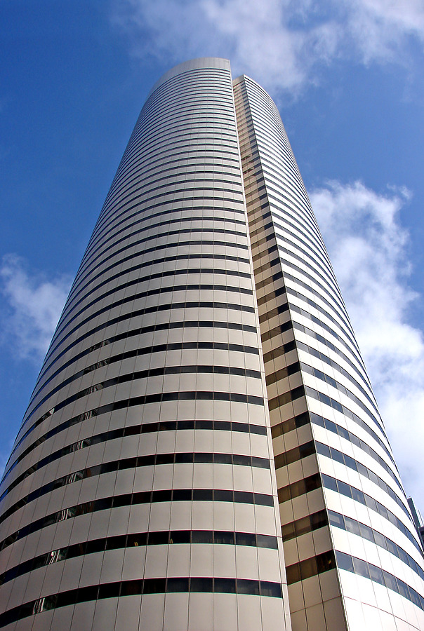 8 Shenton Way by Horst Kiechle