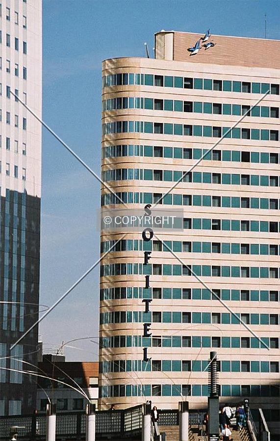 Hôtel Pullman Paris La Défense by Nephilim