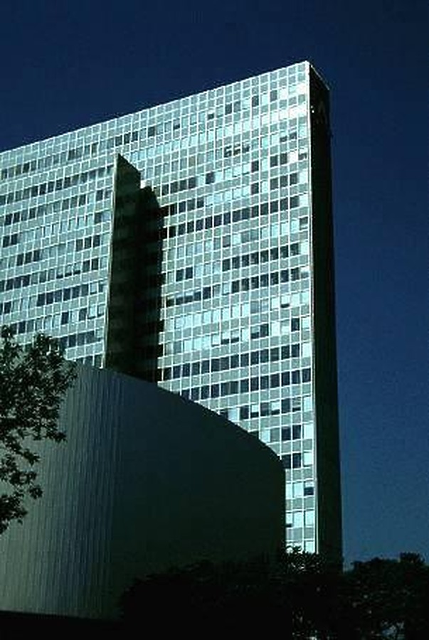 Thyssenhaus by John Cahill