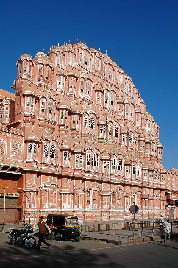 Hawa Mahal by John Bek