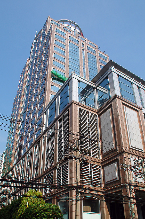 Bank Thai Tower by John Bek