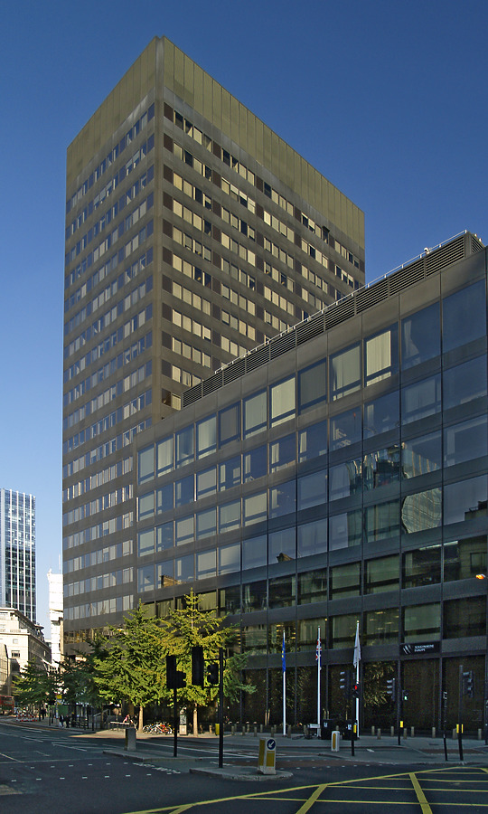 6-8 Bishopsgate by Cesar Serrano