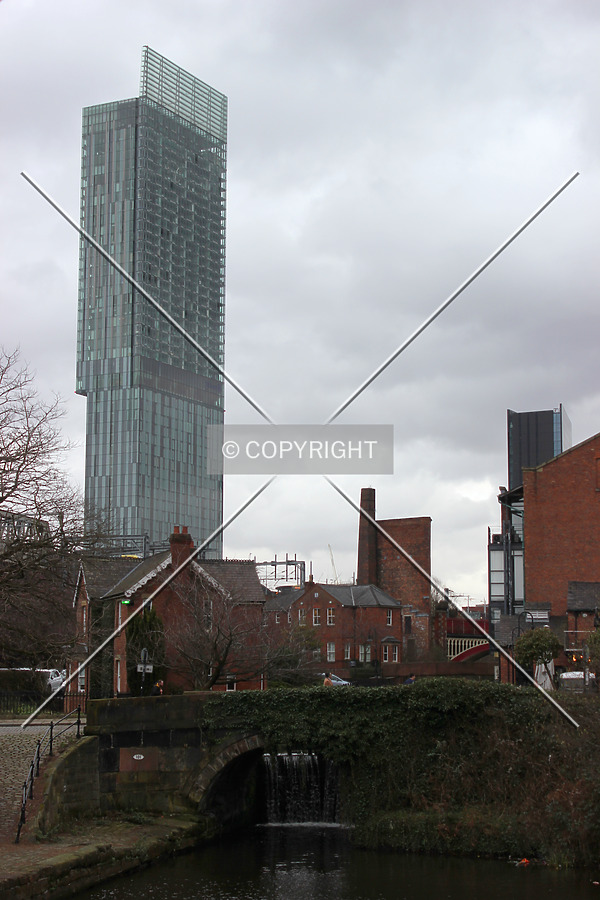 Beetham Tower by Florian Barbier