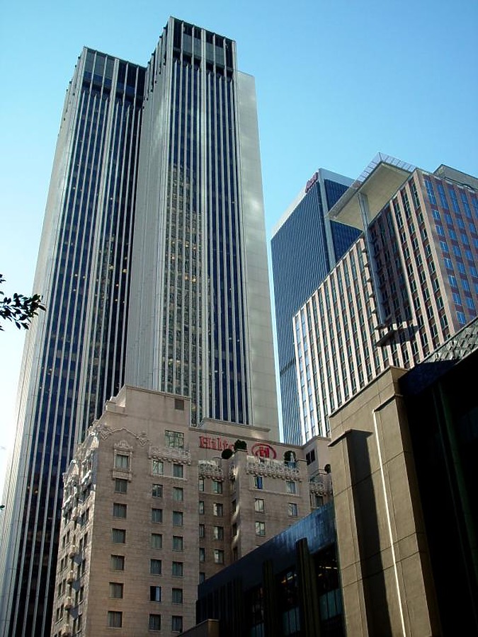 611 West 6th Street by Garrett Stout