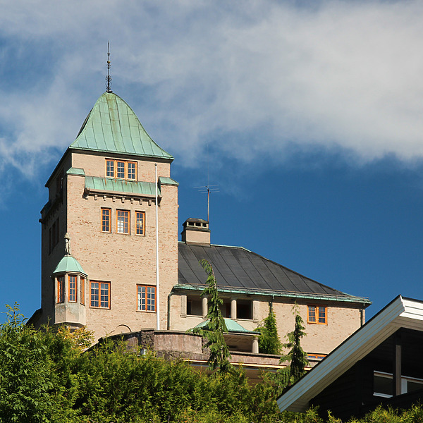Villa Borgen by Kjetil Balog