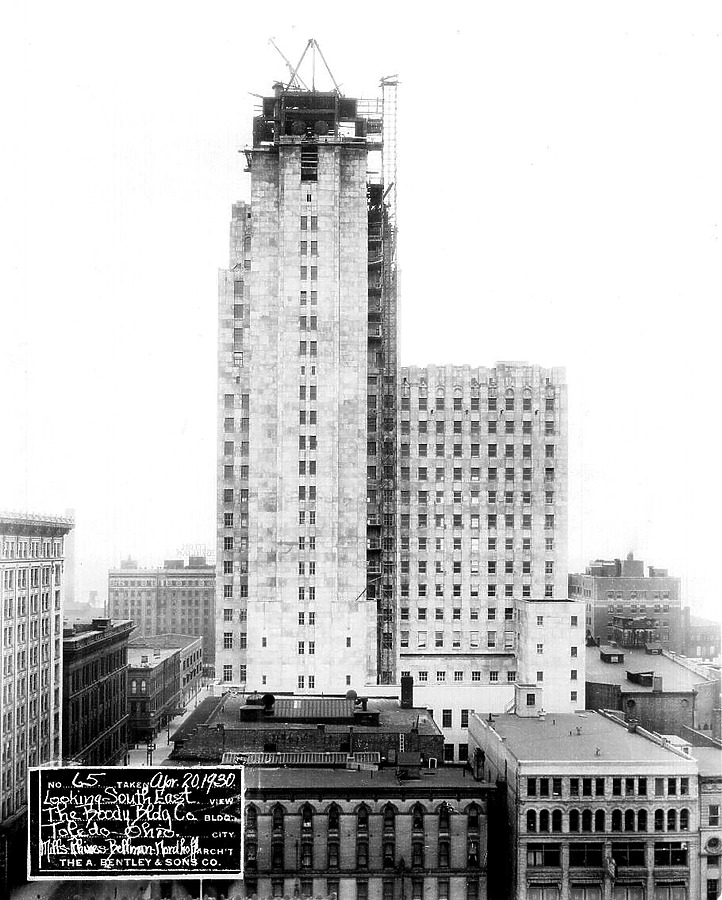 PNC Bank Building by courtesy of the Toledo-Lucas County Public Library, obtained from http:///images2.toledolibrary.org