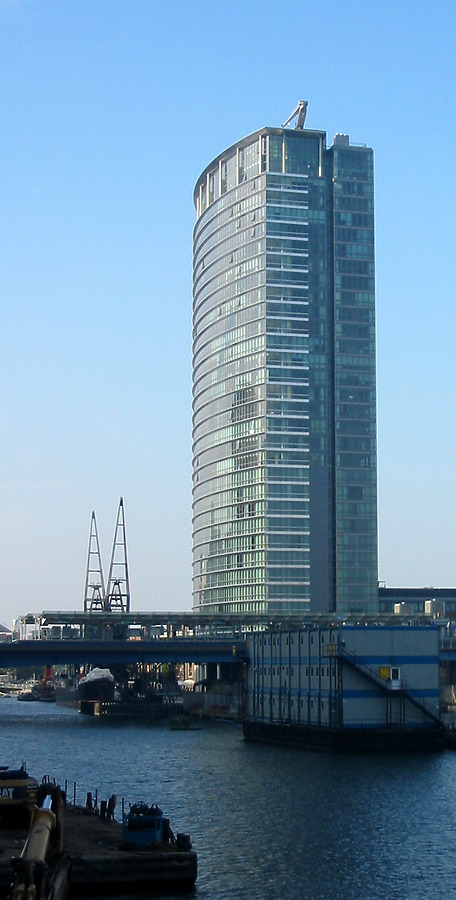 No.1 West India Quay by Jonathan Smith