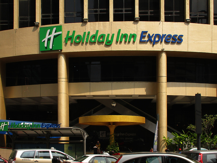 Holiday Inn Express by Daniel Kieckhefer