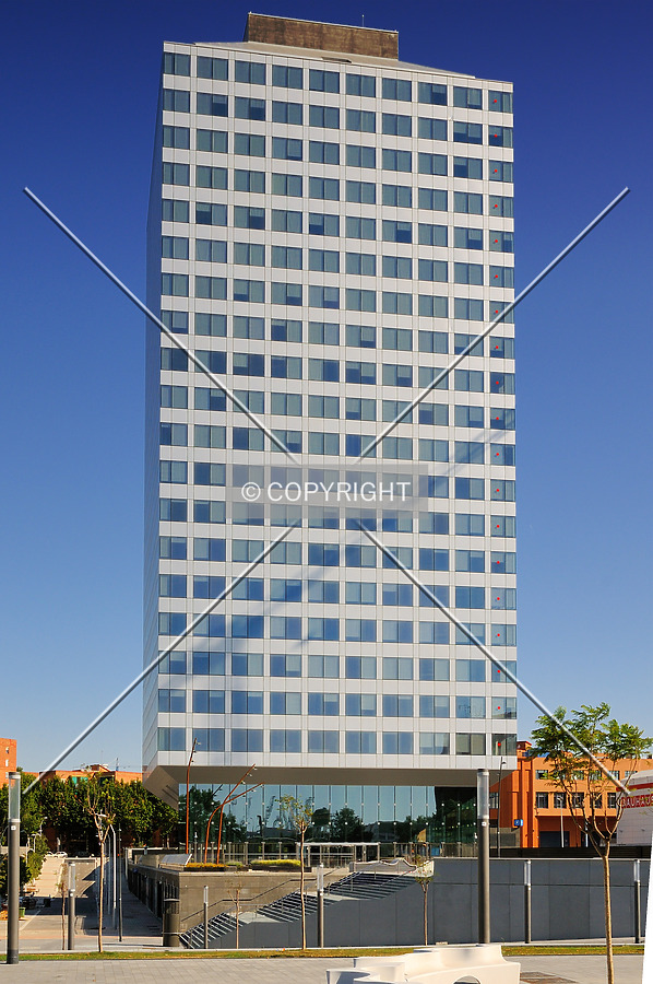 Torre Auditori by David Guija