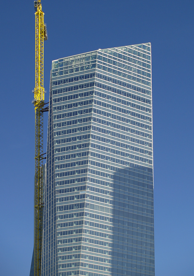 Torre de Cristal by Cesar Serrano
