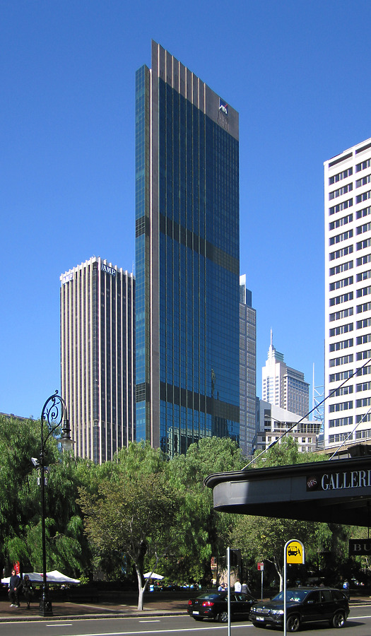 Gateway Plaza by Wilson Ling