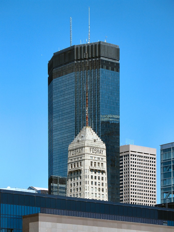 IDS Tower by James Peacock