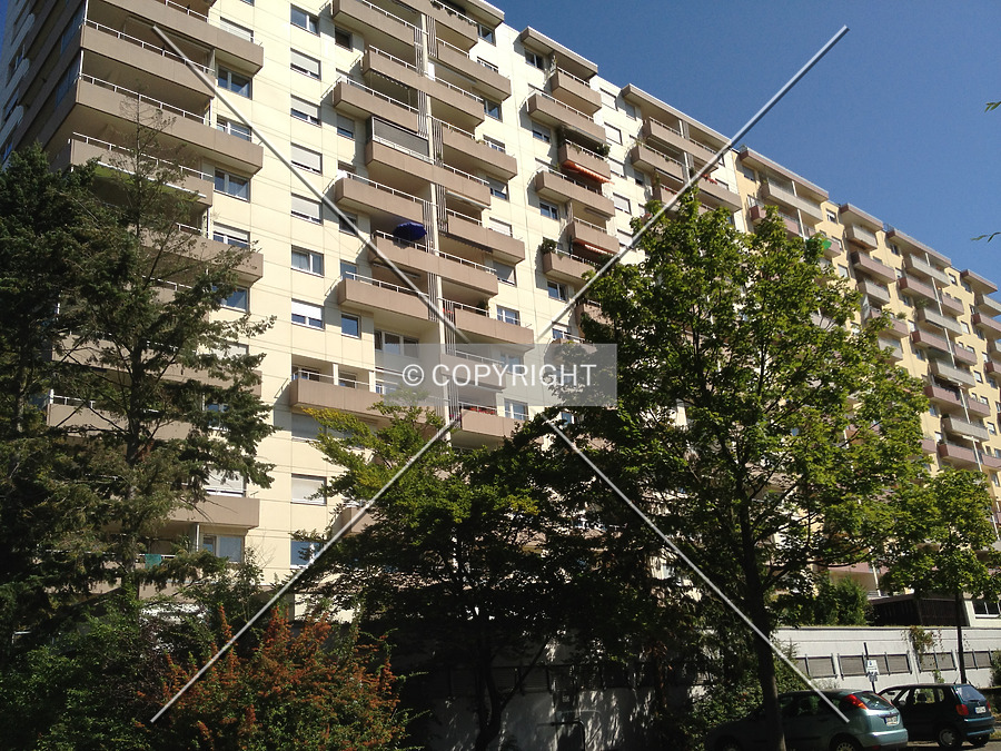 Grundstraße 9-15 by Nephilim