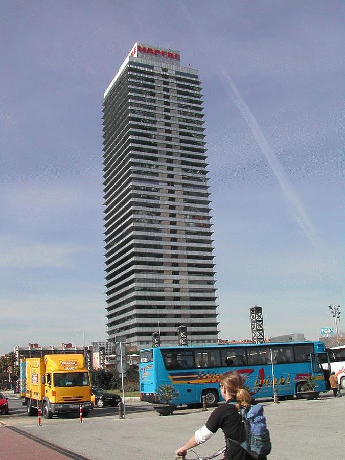 Torre Mapfre by David Guija