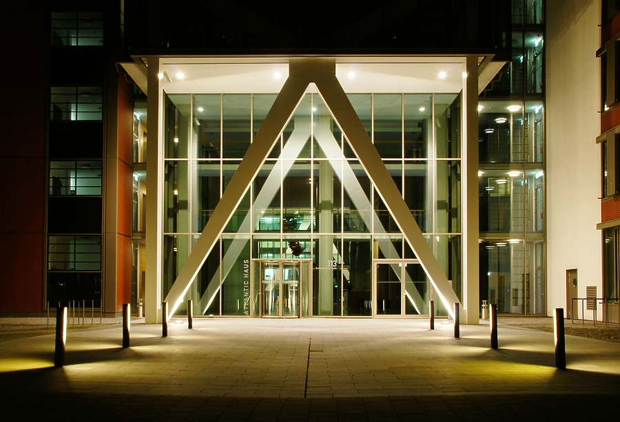 Atlantic Haus by Huopa